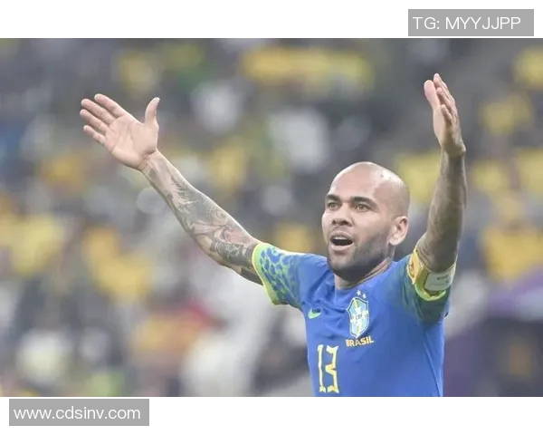 足球明星风采探秘：从绿茵场到荣耀巅峰的传奇人生简介