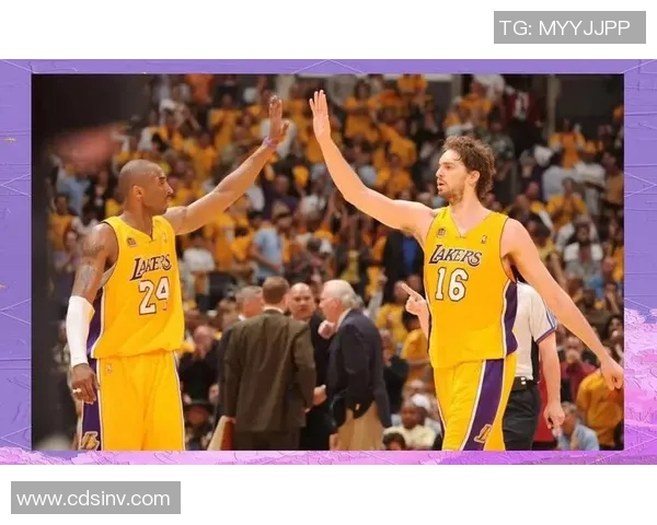 湖人与爵士季后赛对决回顾：经典时刻与战术分析